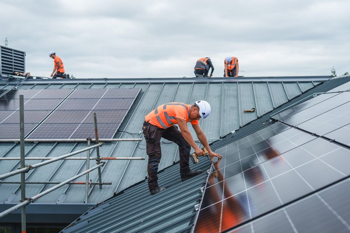Green Economy NPS School Roof Install